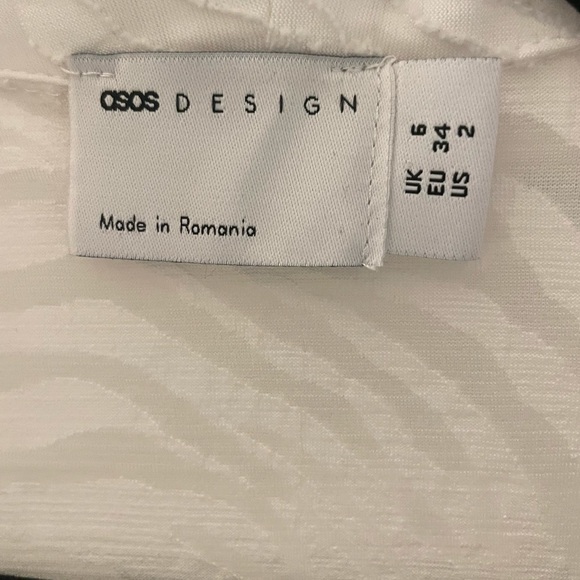 ASOS White long sleeve Dress size 2 - Picture 4 of 8